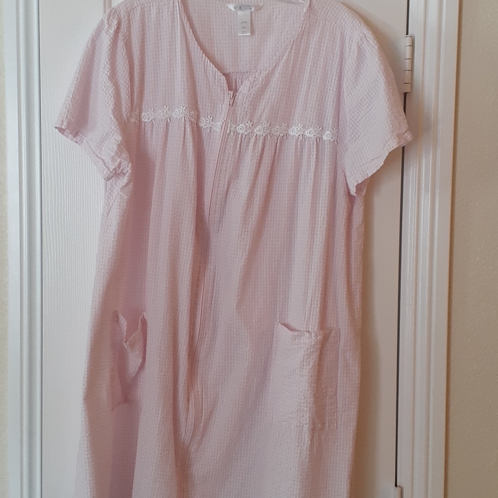 Zip Front Robe PXL